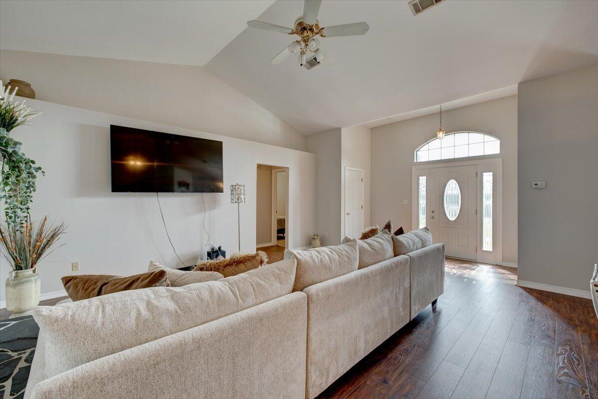 INDIAN HILLS - Residential