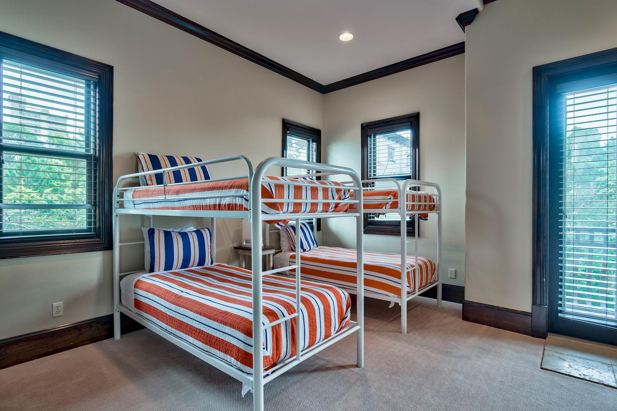 PALMEIRA VILLAS AT SEAGROVE BEACH - Residential