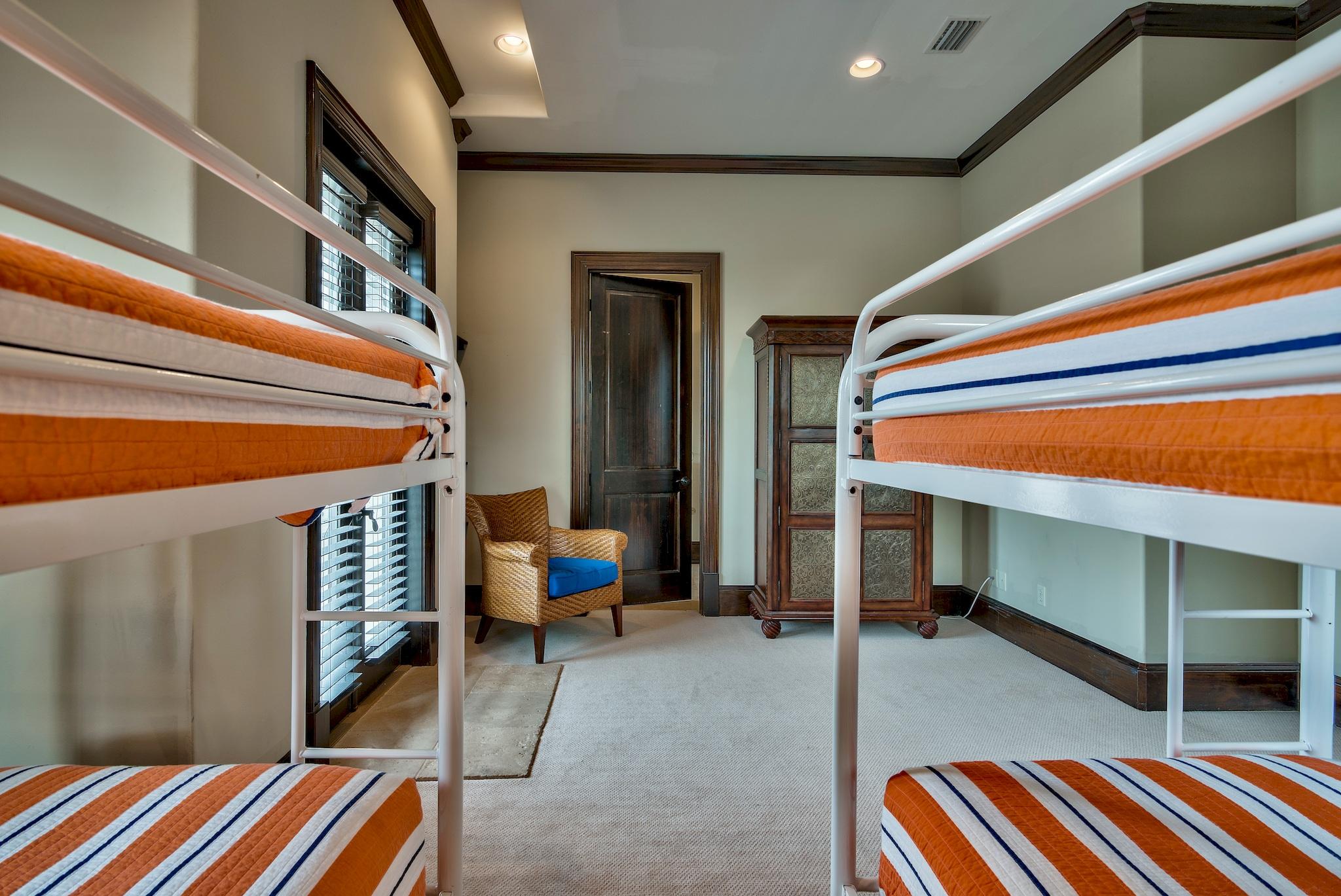 PALMEIRA VILLAS AT SEAGROVE BEACH - Residential