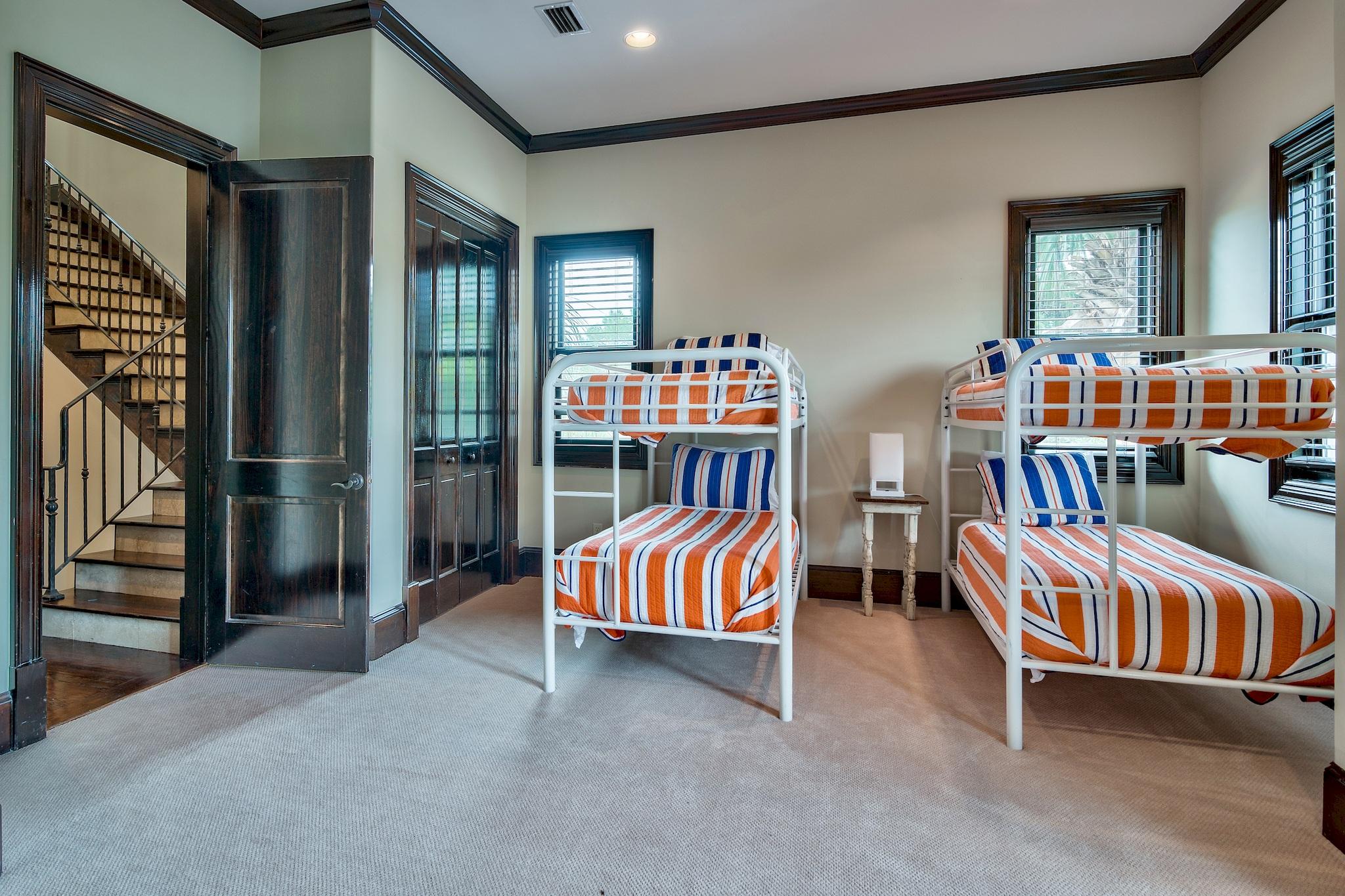 PALMEIRA VILLAS AT SEAGROVE BEACH - Residential