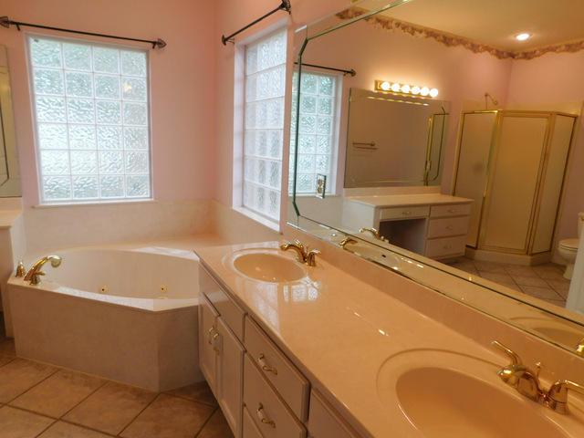 ROYAL OAKS S/D - Residential