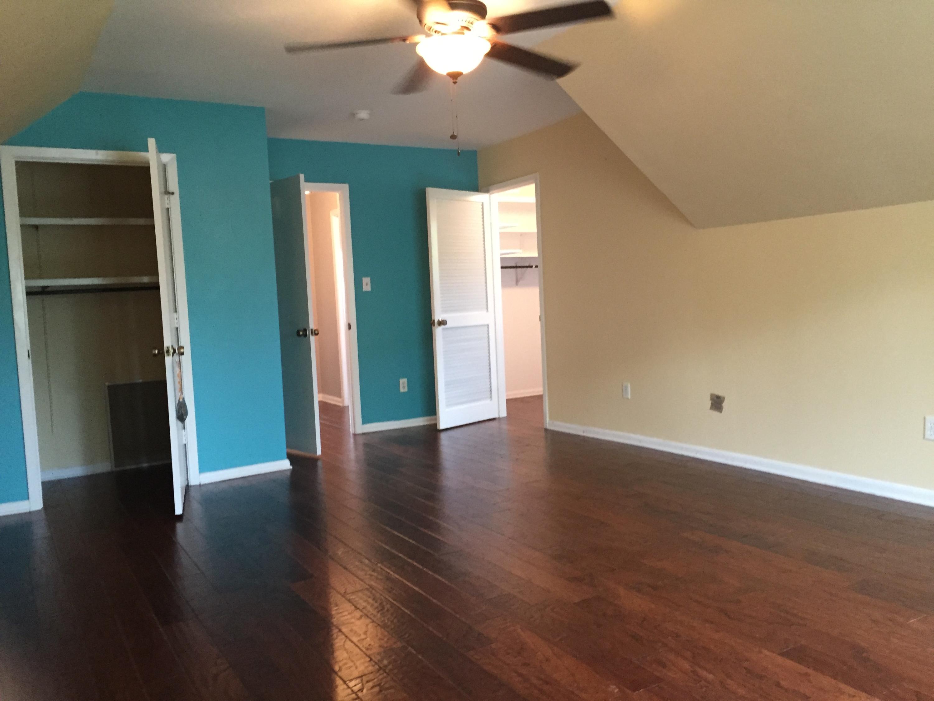 11th Edition, Elliot Point - Residential