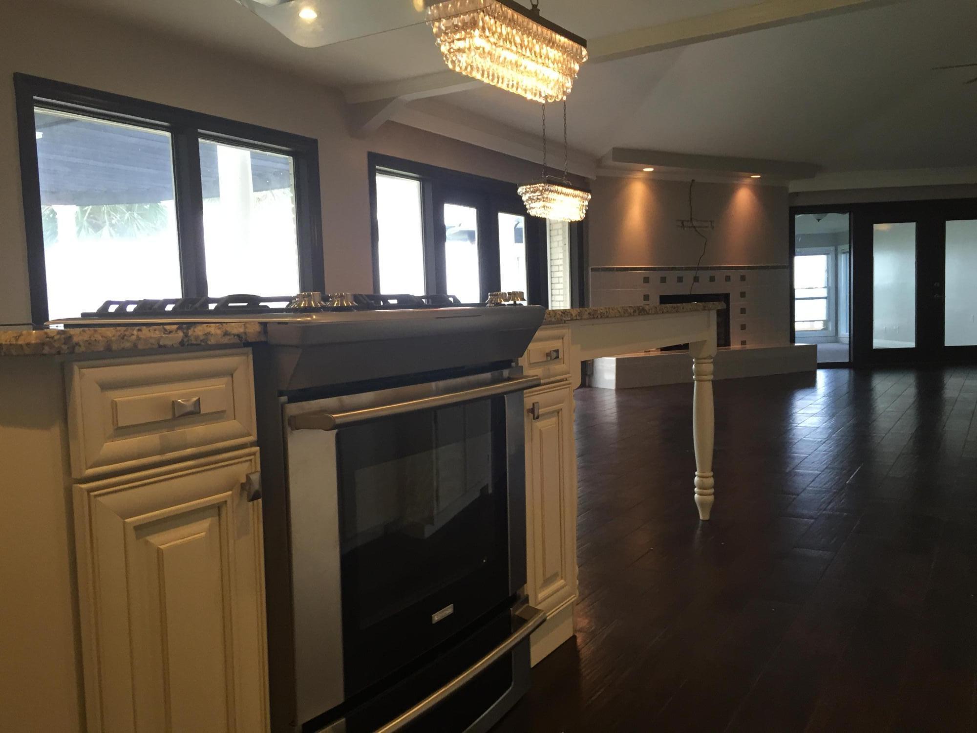 11th Edition, Elliot Point - Residential