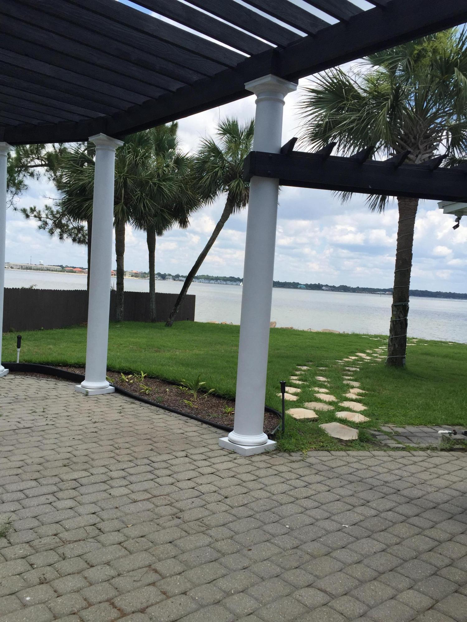 11th Edition, Elliot Point - Residential