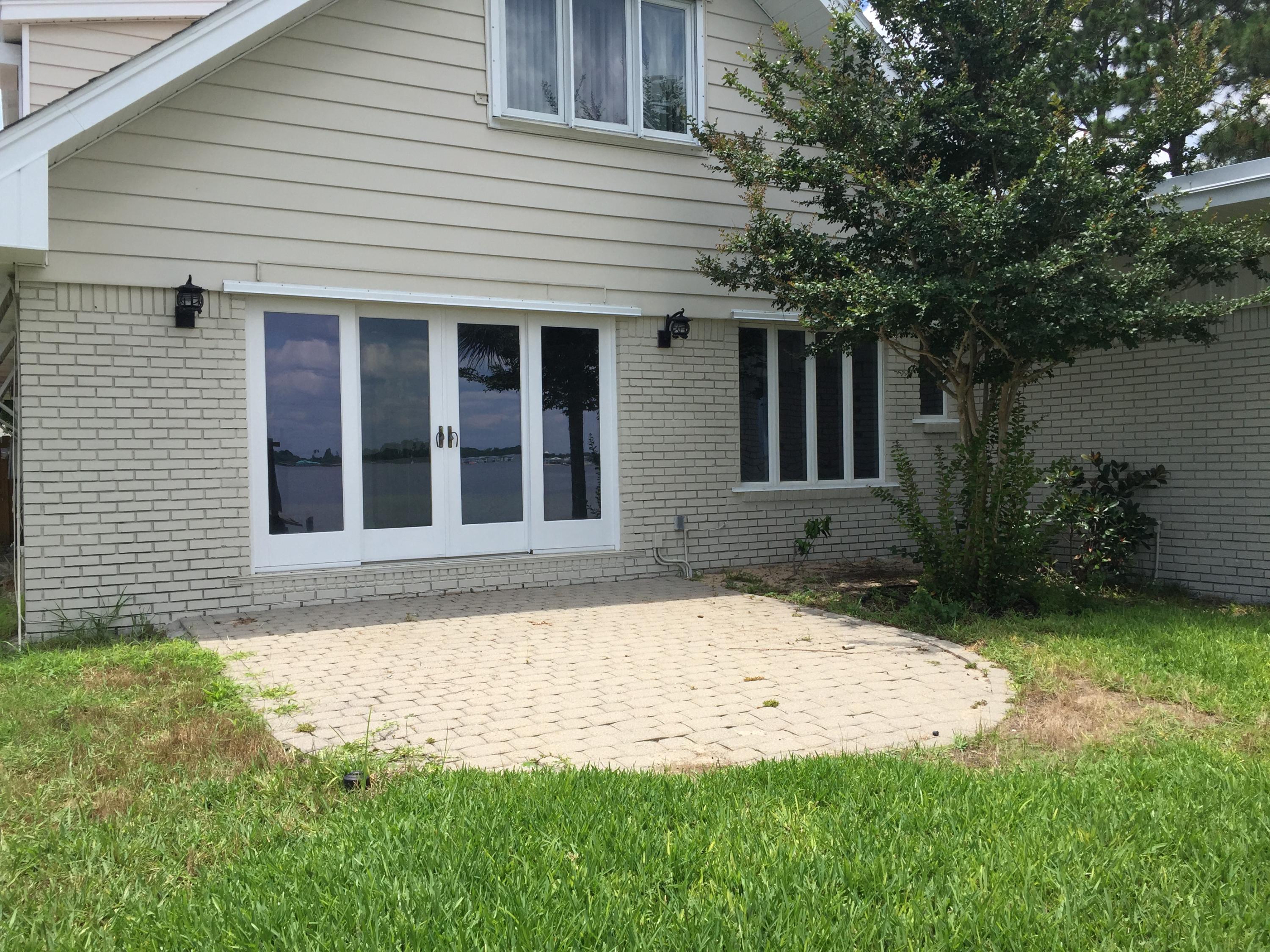 11th Edition, Elliot Point - Residential