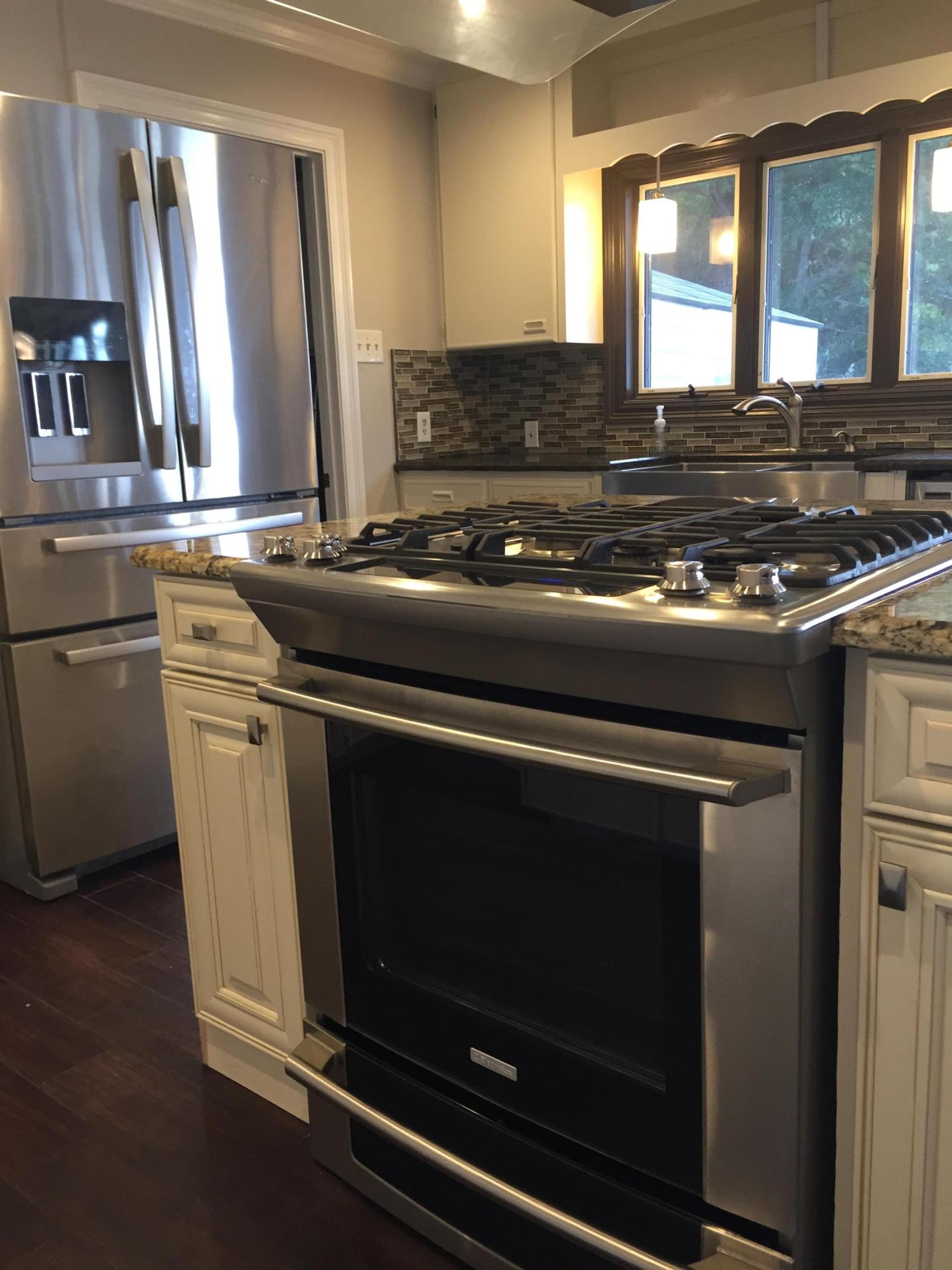 11th Edition, Elliot Point - Residential