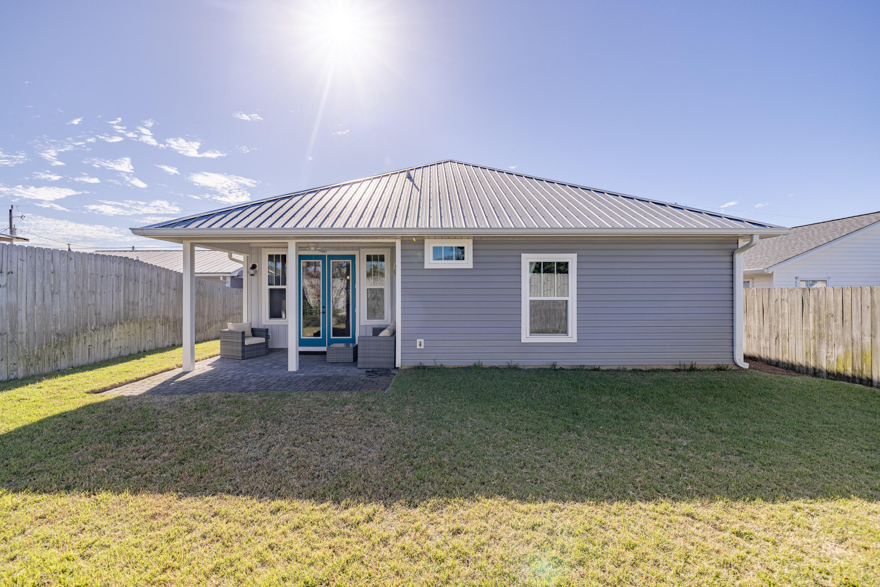 RIVIERA BEACH - Residential