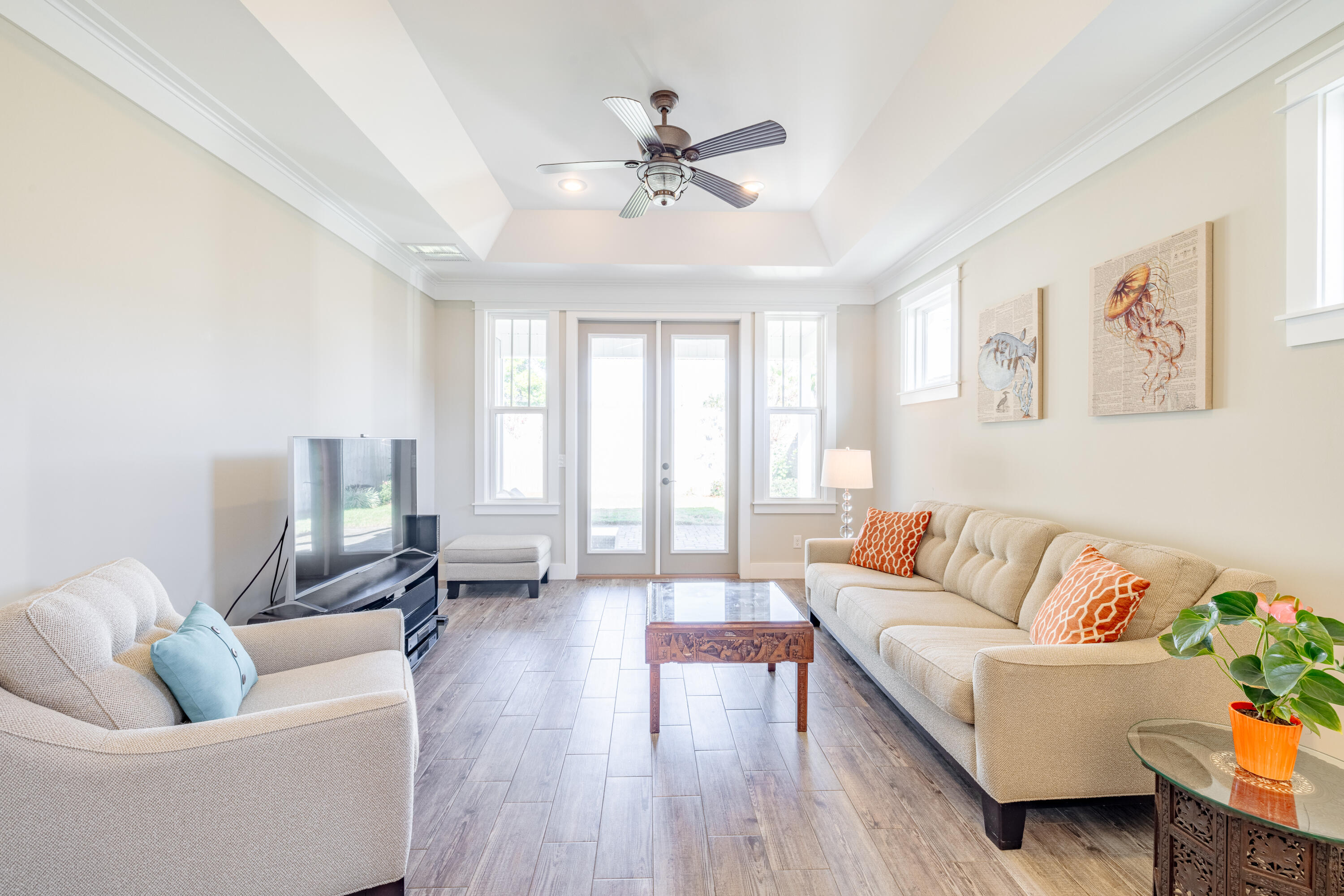 RIVIERA BEACH - Residential