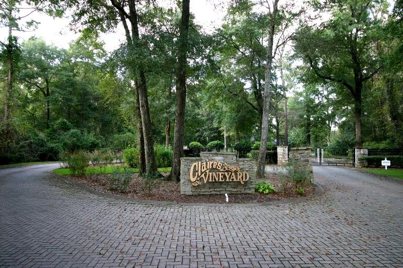 CLAIRE'S VINEYARD - Residential