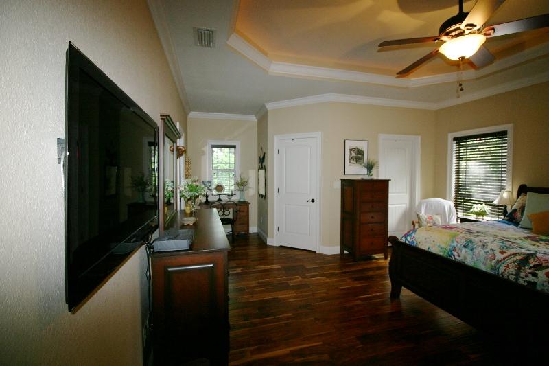 CLAIRE'S VINEYARD - Residential