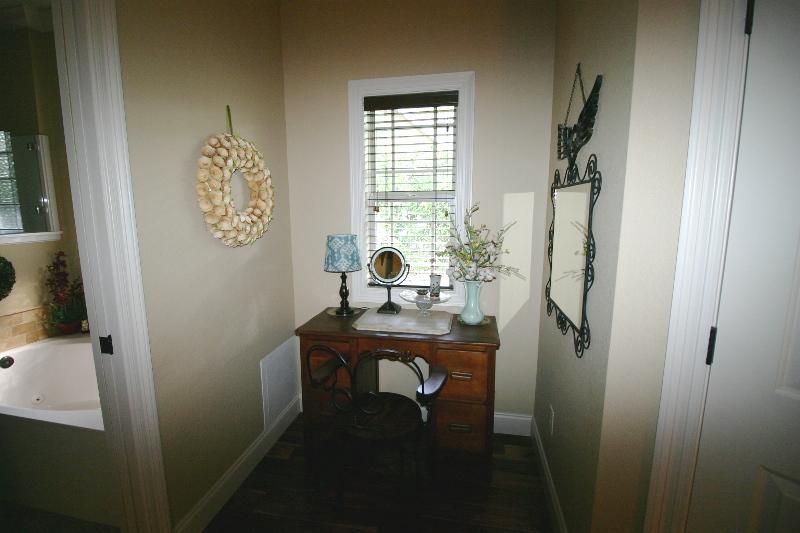 CLAIRE'S VINEYARD - Residential