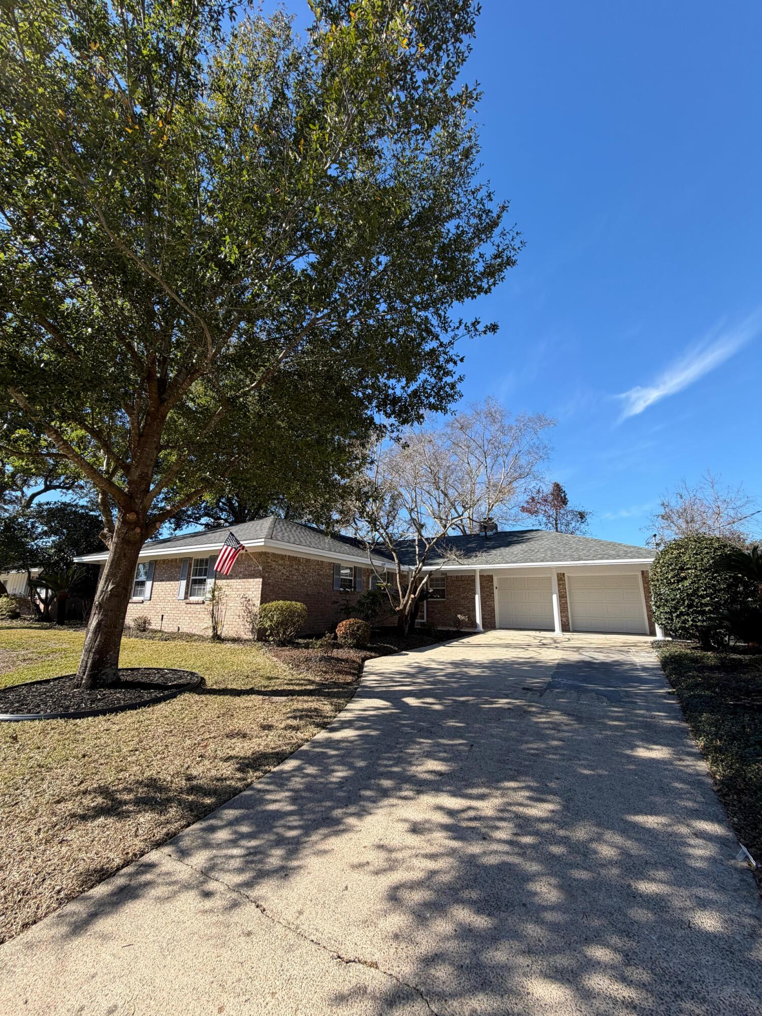 BAYOU WOODS 3RD ADDN - Residential