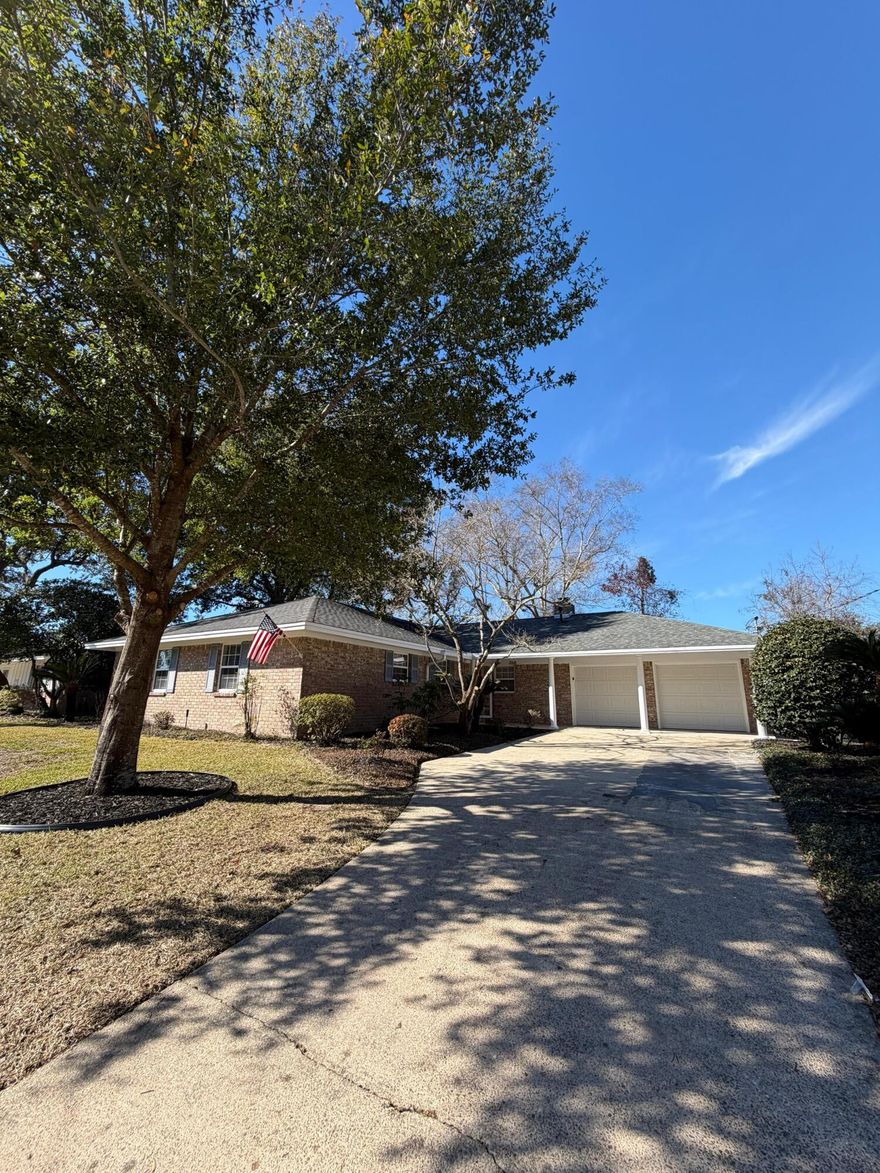 Completely updated and truly move-in ready, this Bay Living Inc. 3 bedroom/2 bath brick home checks every box. Enjoy a new kitchen, new bathrooms, new flooring, and updated electrical, all done in 2025. Big-ticket items are already handled with a 2021 roof, 2025 HVAC, and a new hot water heater (2/25). Located on one of the most desirable streets in Fort Walton, this home delivers comfort, quality, and confidence from day one.