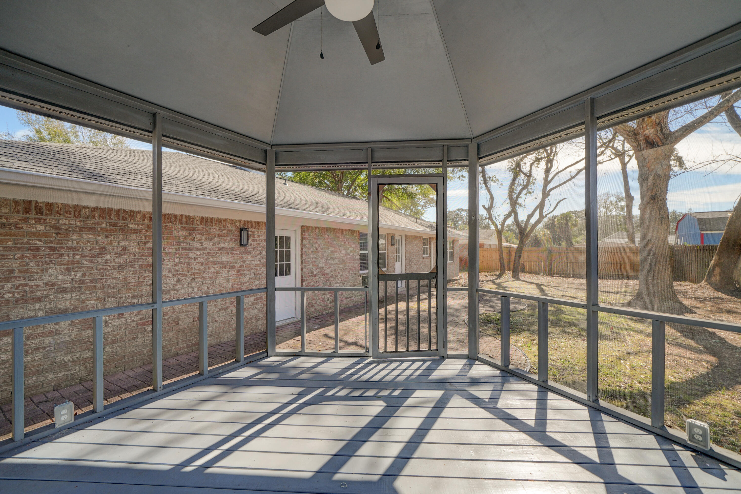 BAYOU WOODS 3RD ADDN - Residential