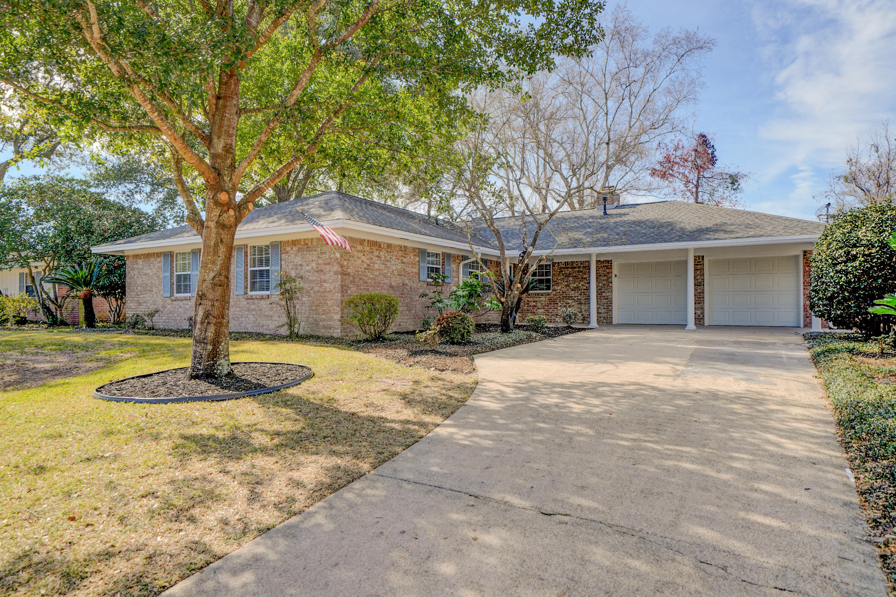 BAYOU WOODS 3RD ADDN - Residential