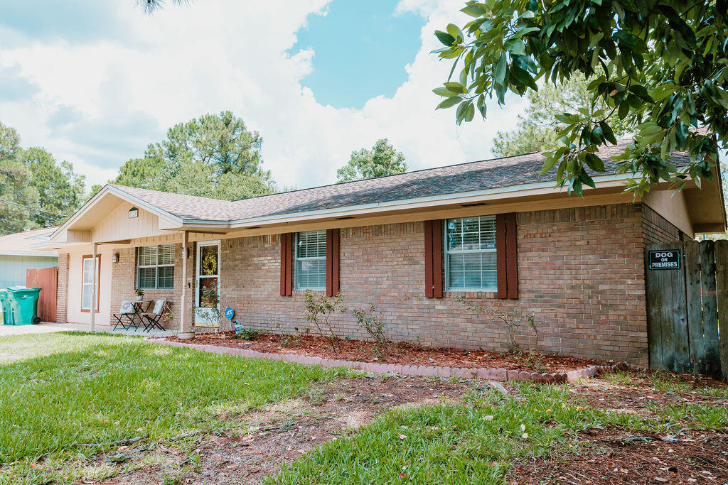 PINE MEADOWS - Residential