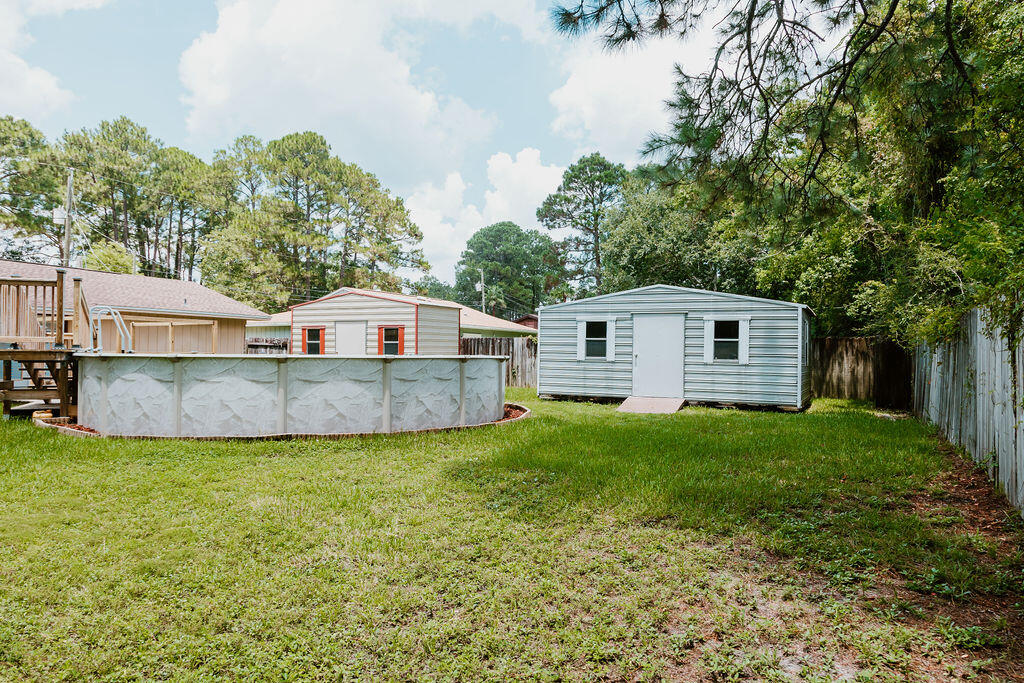 PINE MEADOWS - Residential