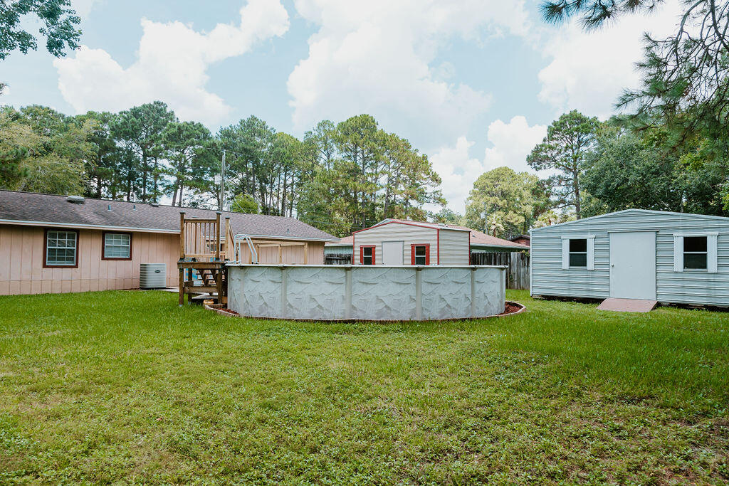 PINE MEADOWS - Residential