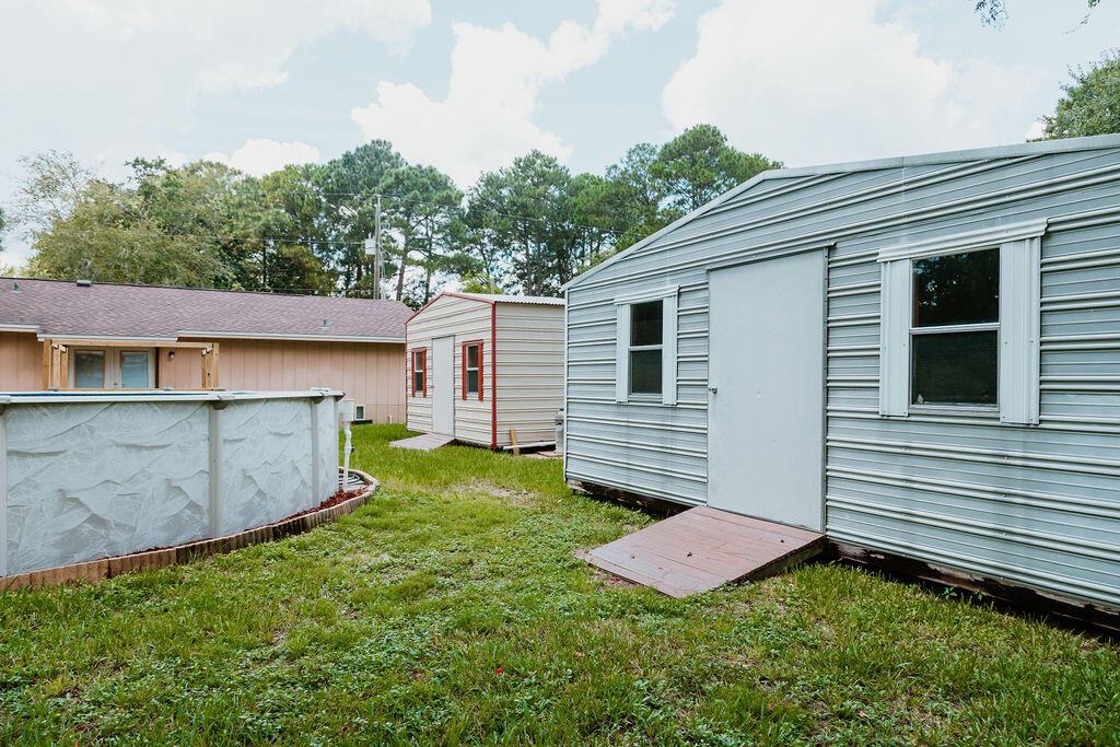 PINE MEADOWS - Residential