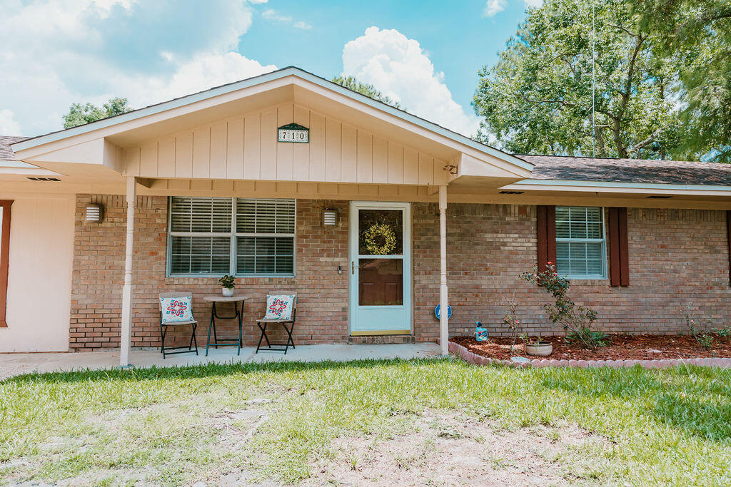 PINE MEADOWS - Residential