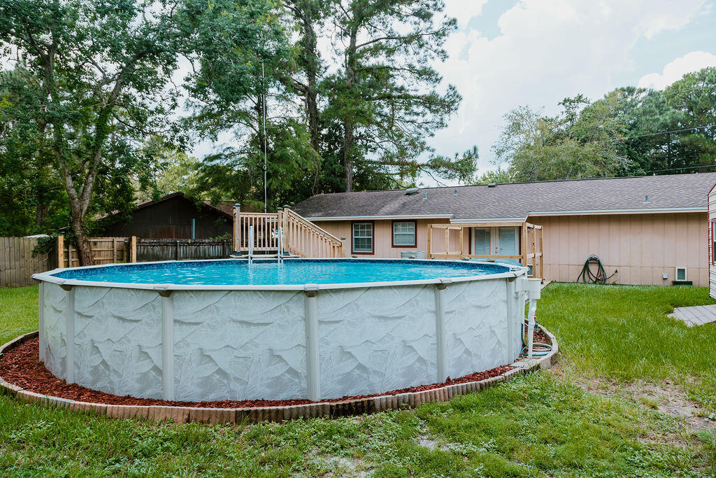 PINE MEADOWS - Residential