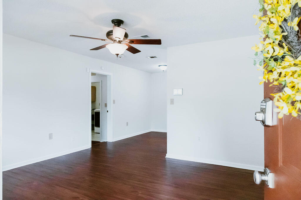 PINE MEADOWS - Residential