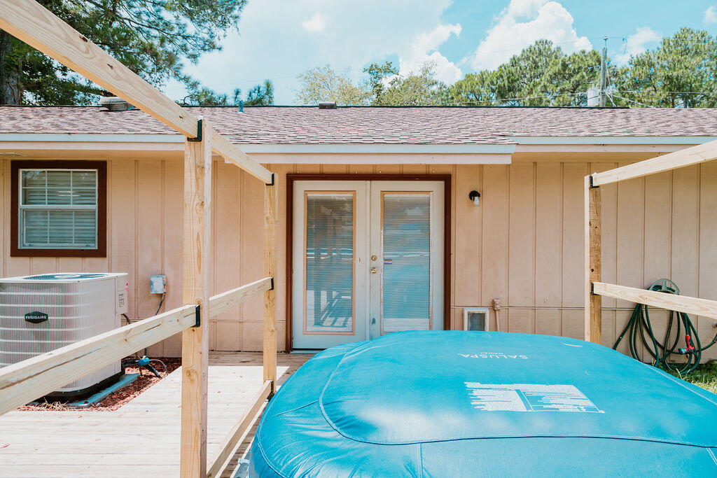 PINE MEADOWS - Residential