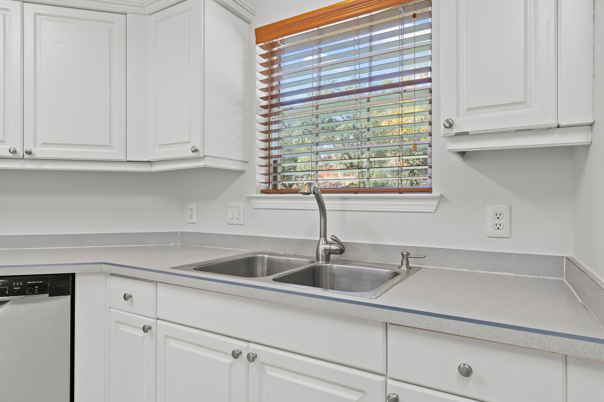 RAINTREE ESTATES #2 - Residential Lease