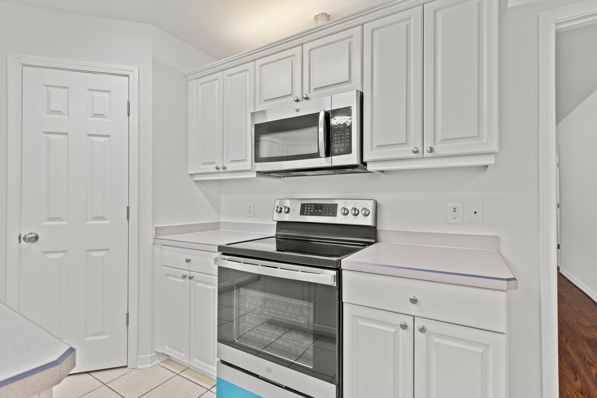 RAINTREE ESTATES #2 - Residential Lease