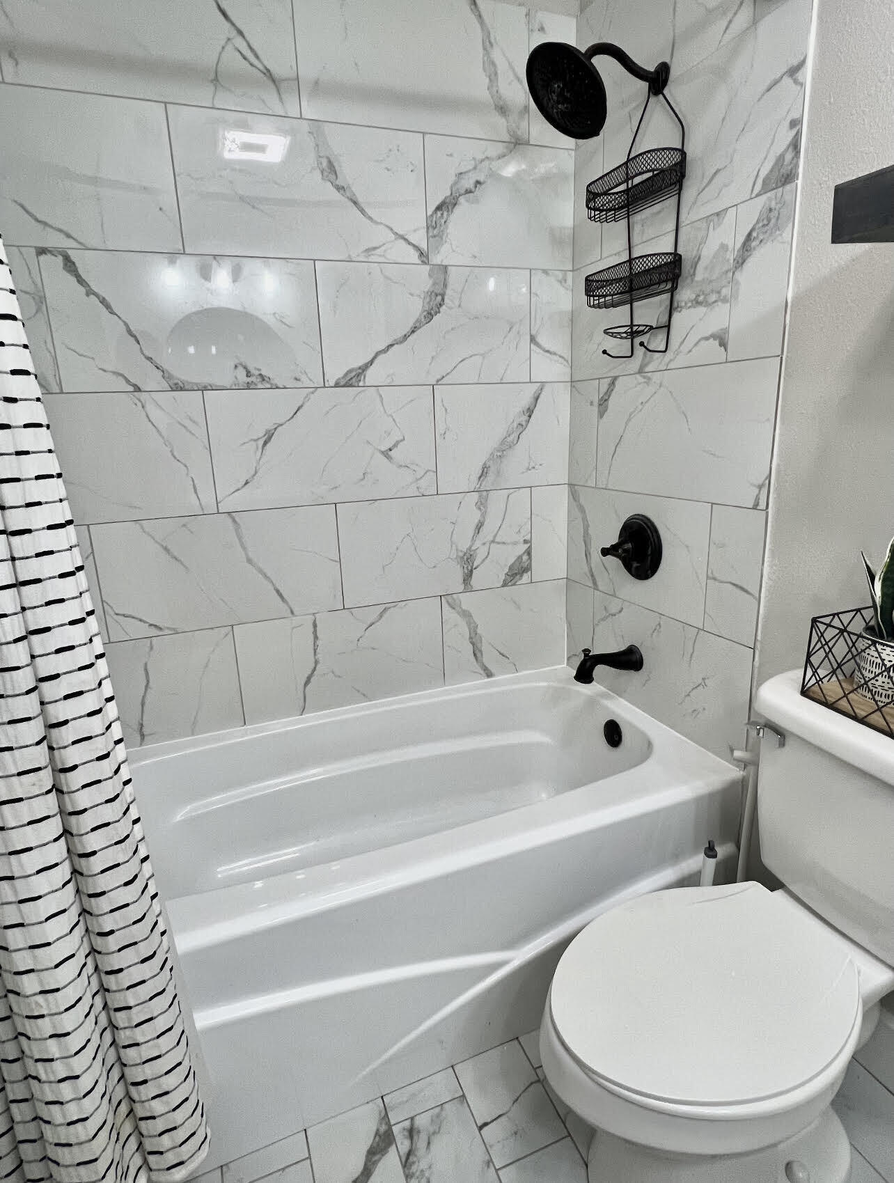 COLONY EST 3RD ADD LOT 20 BLK C - Residential