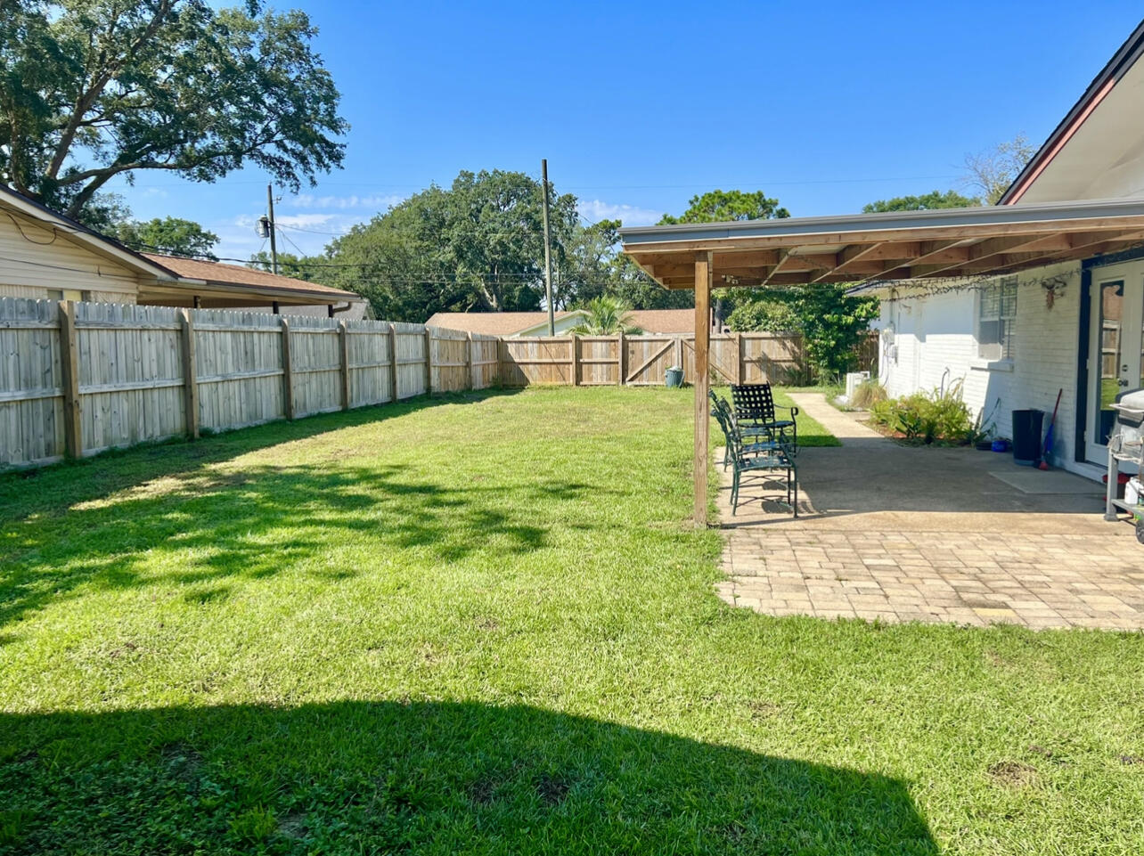 COLONY EST 3RD ADD LOT 20 BLK C - Residential