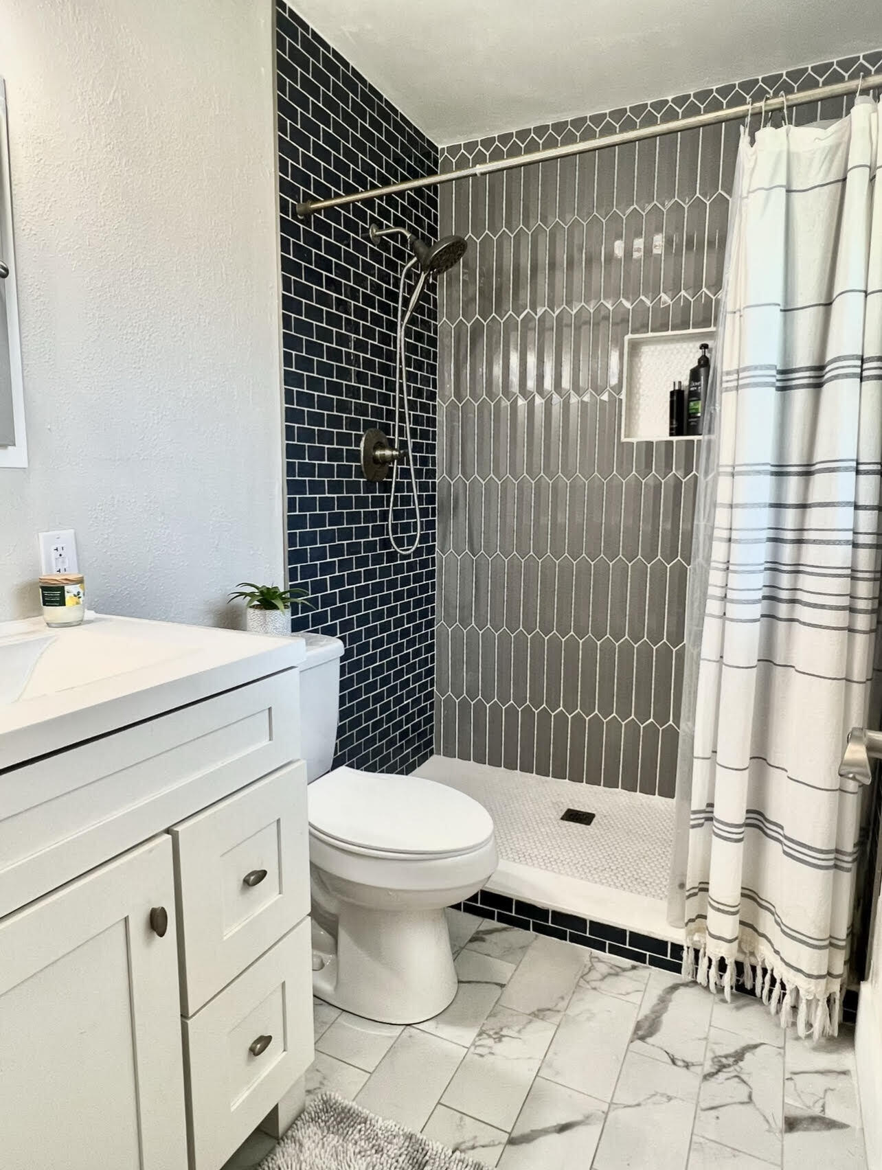 COLONY EST 3RD ADD LOT 20 BLK C - Residential