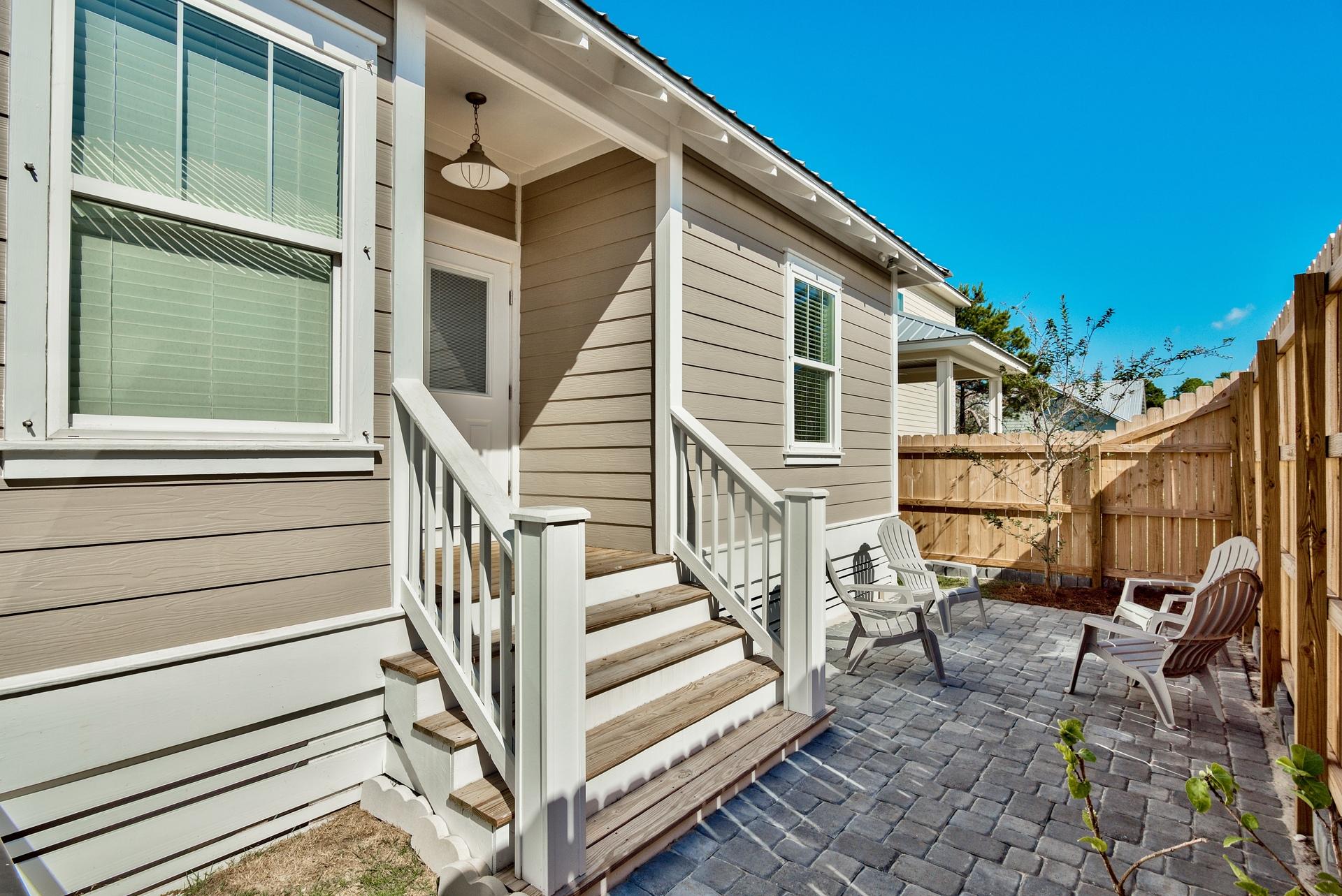 PARADISE GROVE - Residential