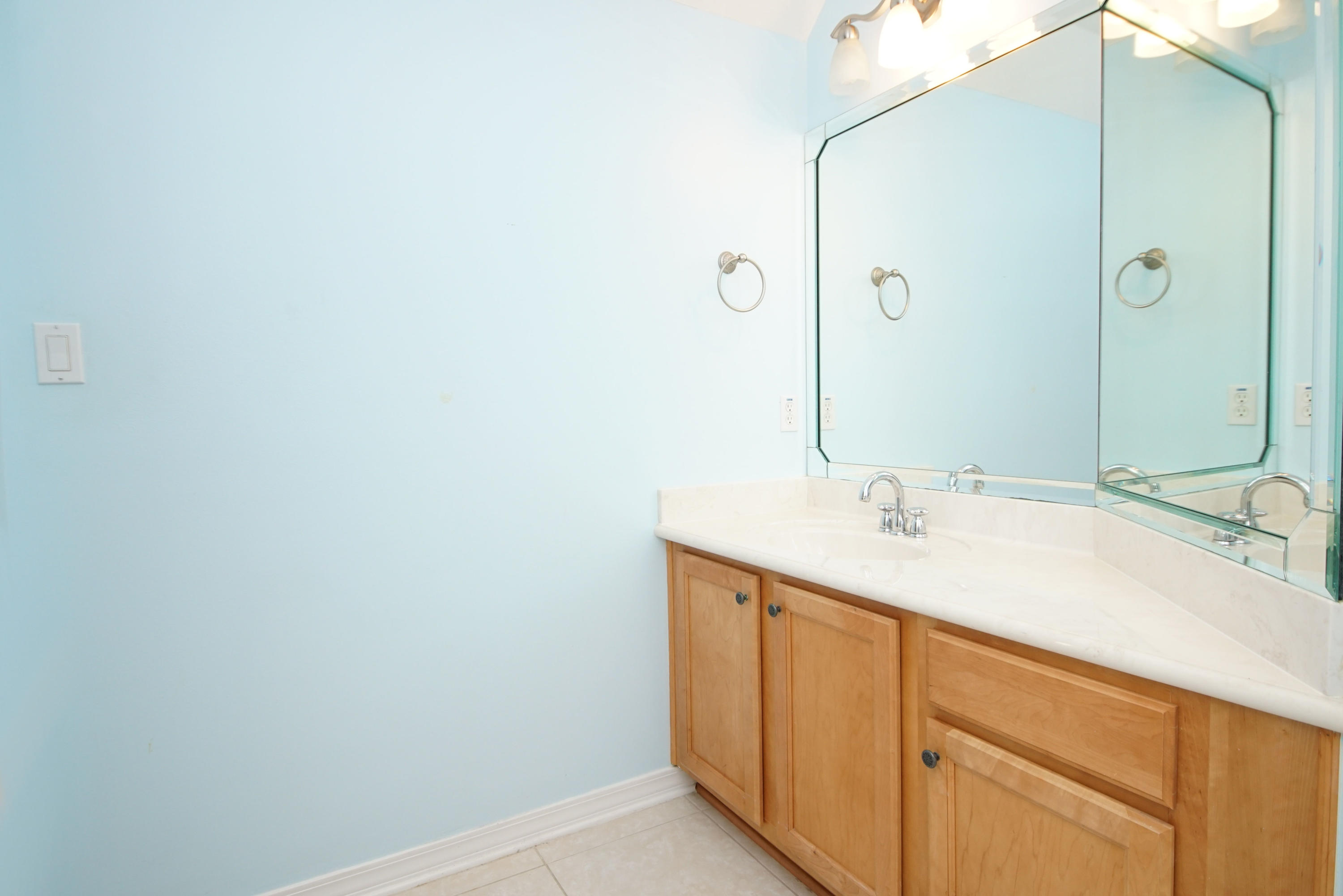 BRIDGEPORT COLONY - Residential