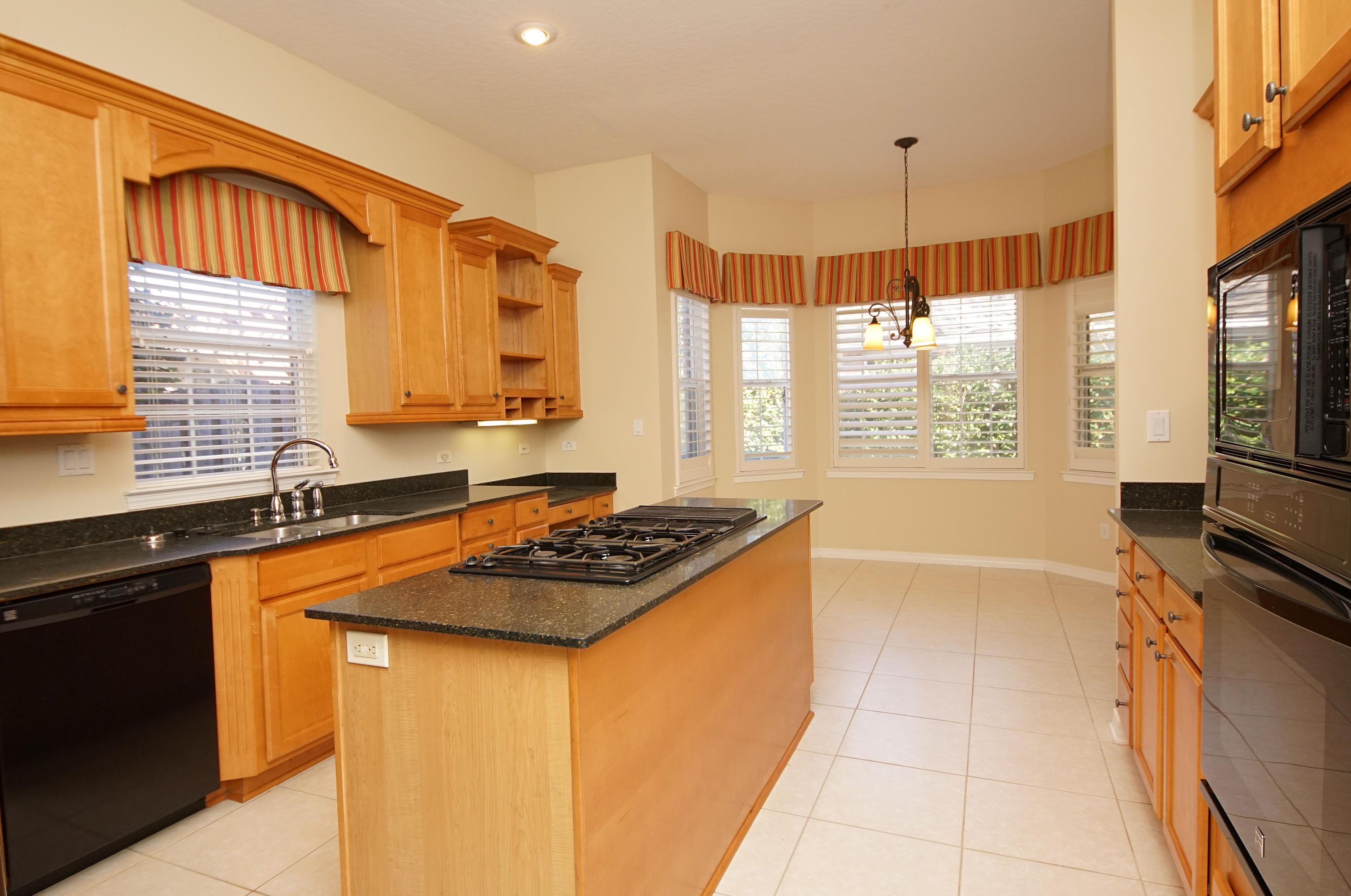 BRIDGEPORT COLONY - Residential