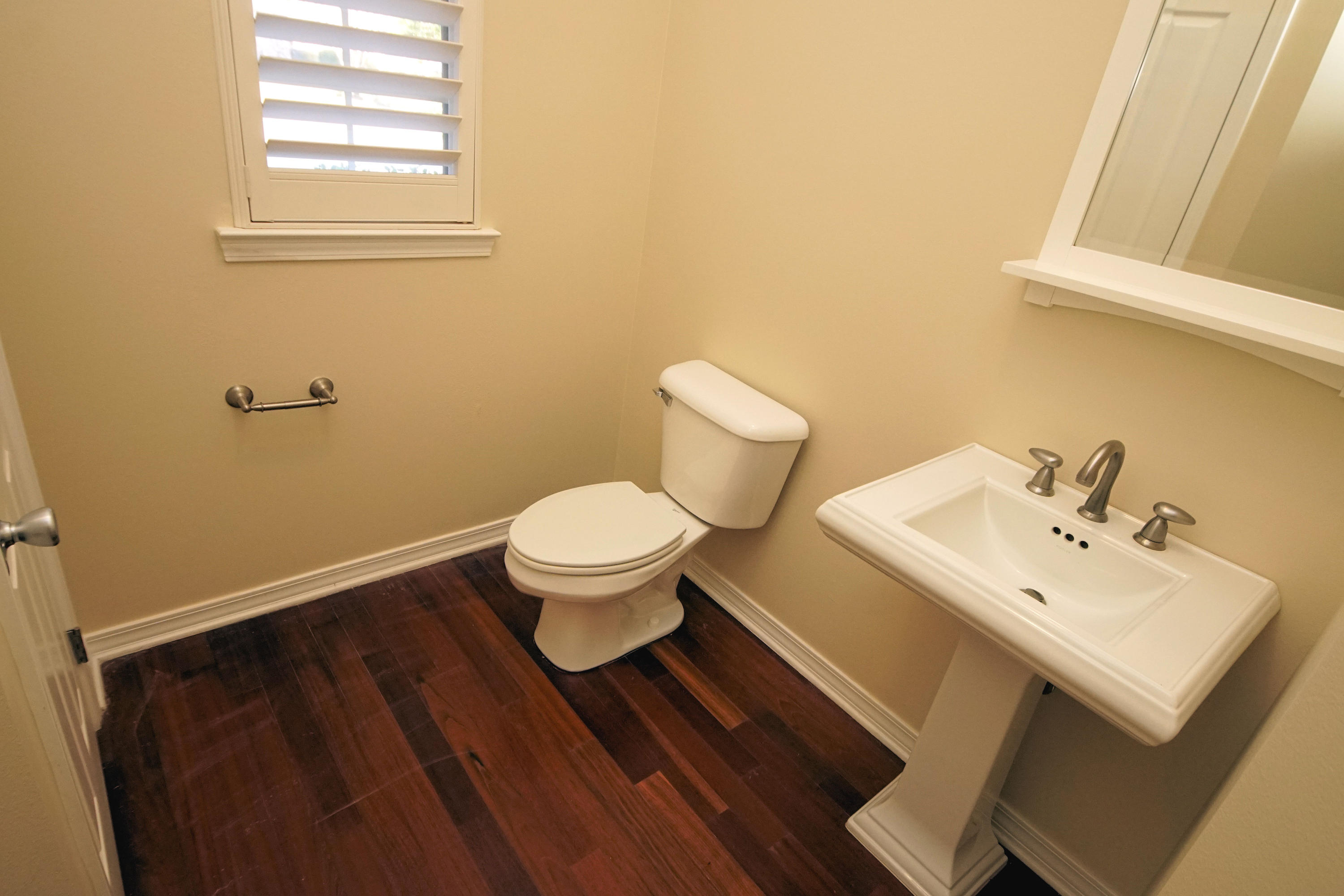 BRIDGEPORT COLONY - Residential