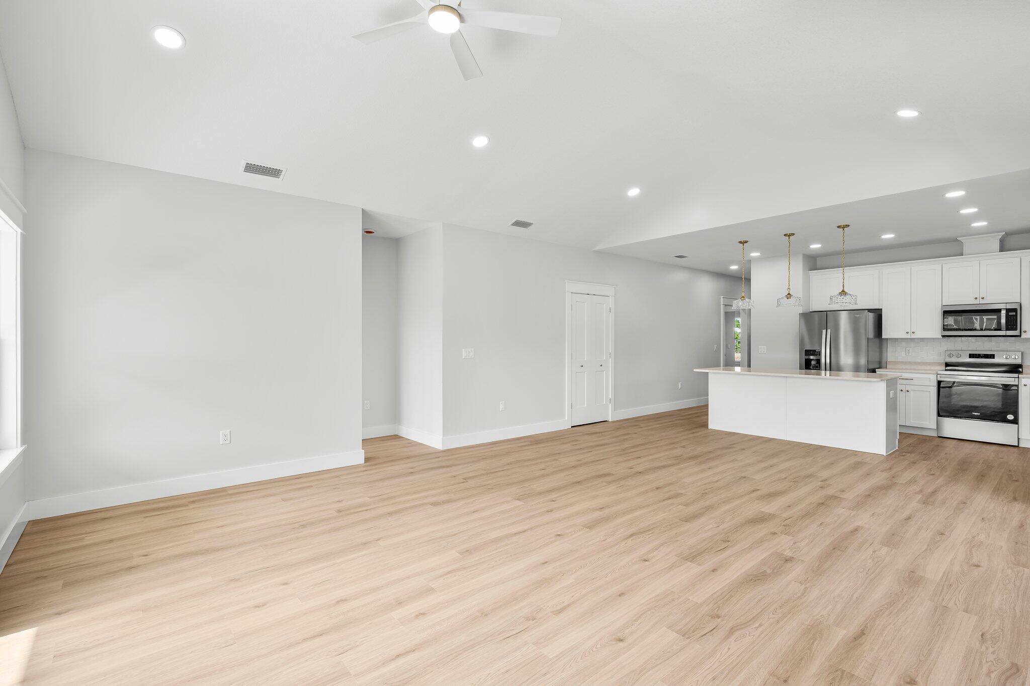 NO RECORDED SUBDIVISION - Residential