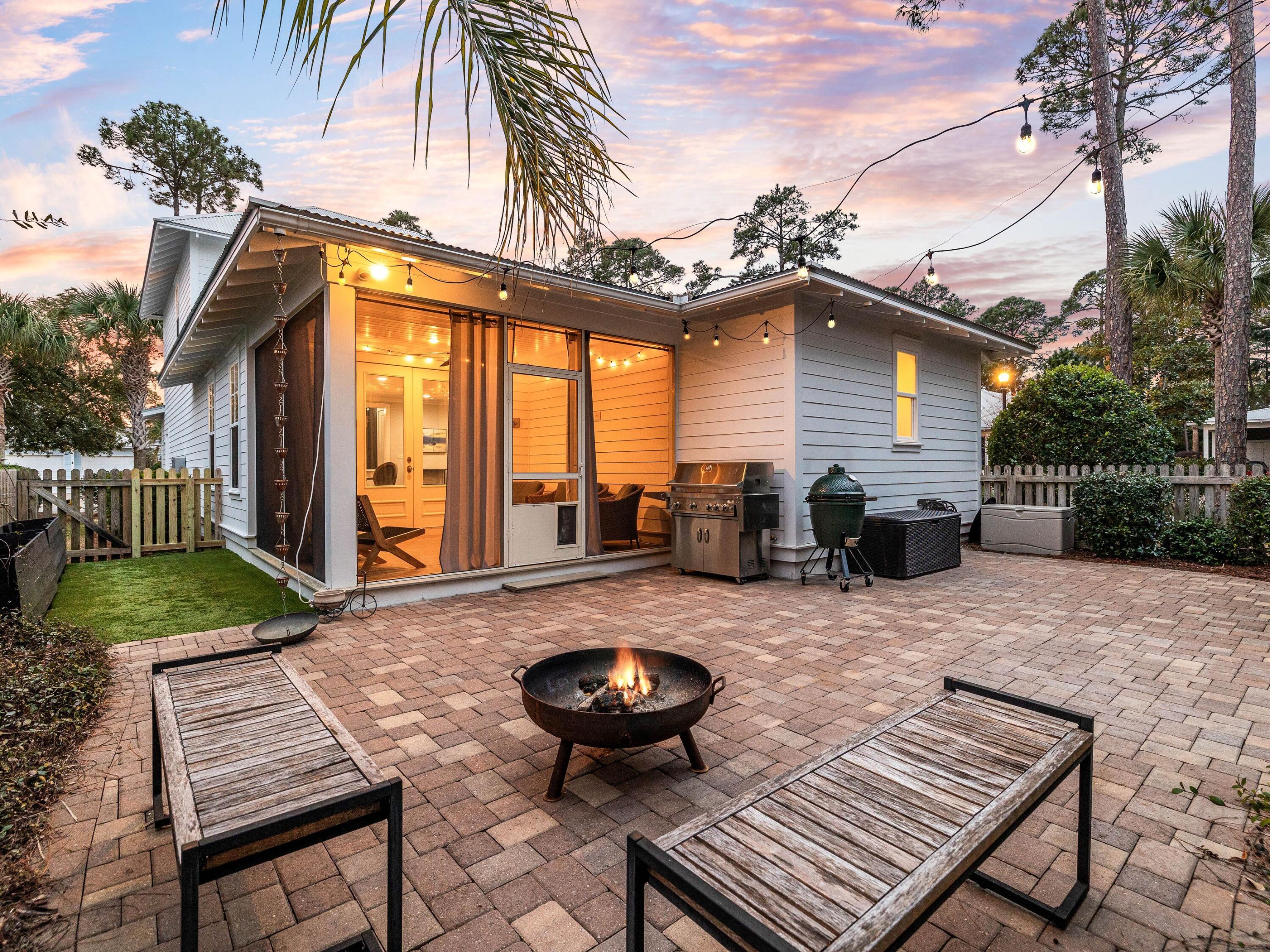 CARSON OAKS - Residential