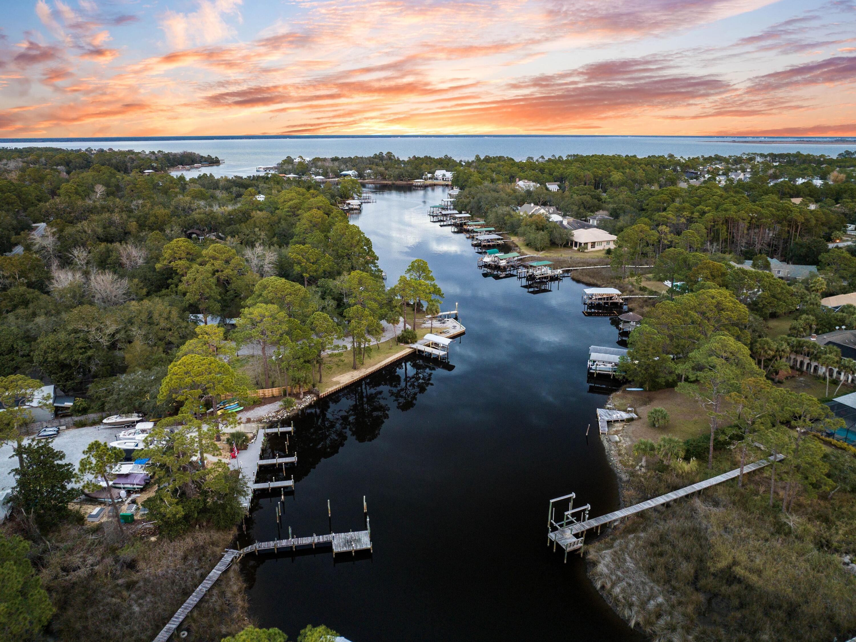 CARSON OAKS - Residential