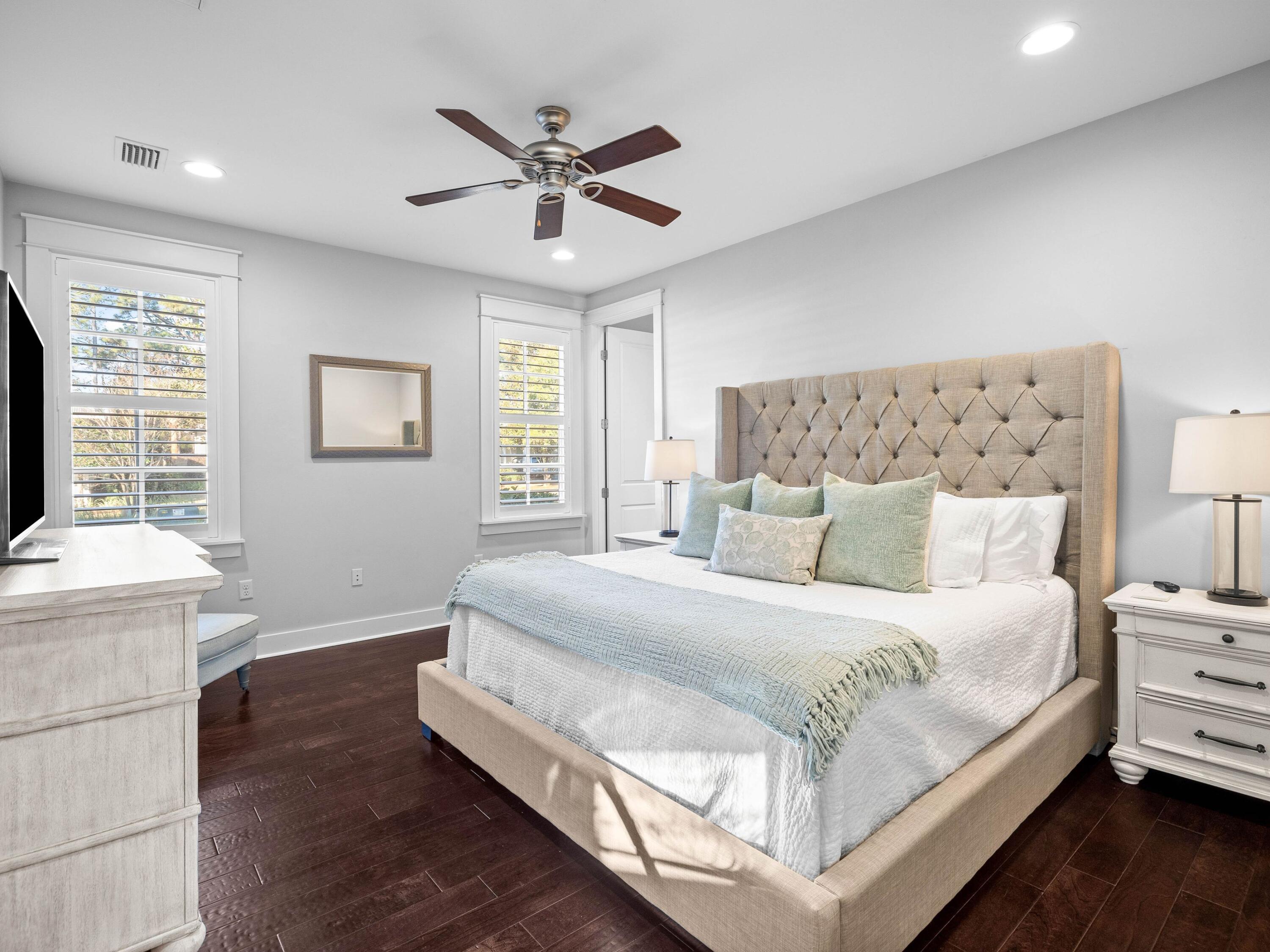 CARSON OAKS - Residential