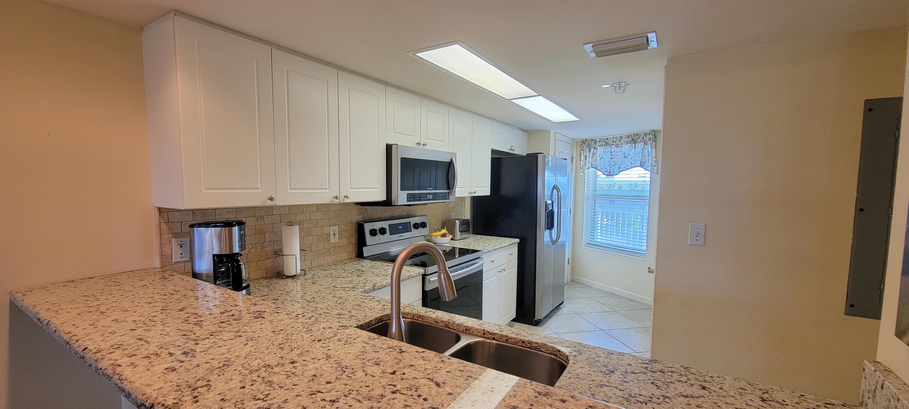 Seacrest Condominiums - Residential