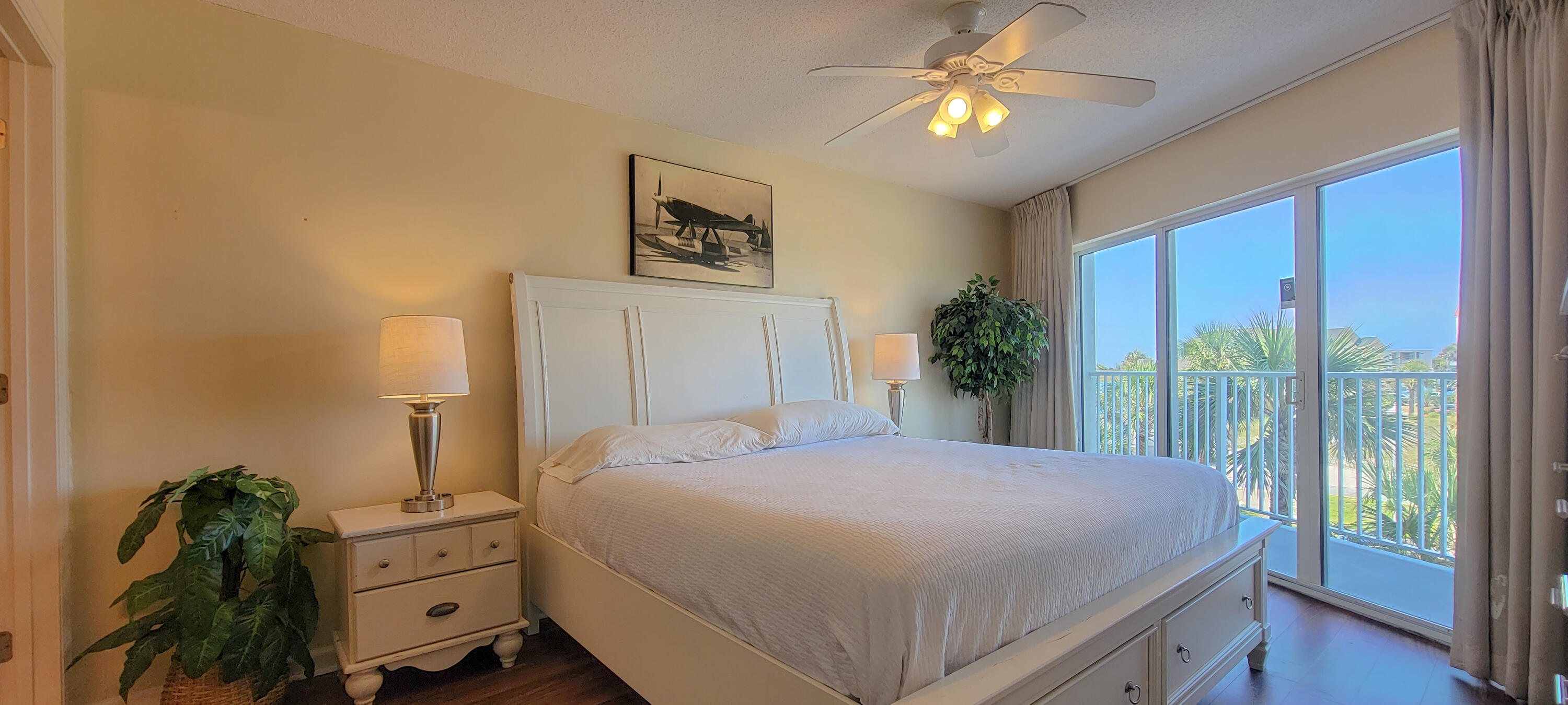 Seacrest Condominiums - Residential