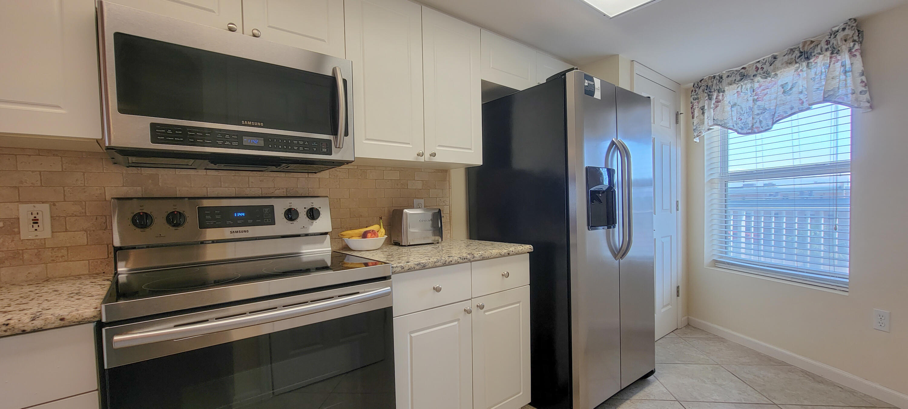 Seacrest Condominiums - Residential