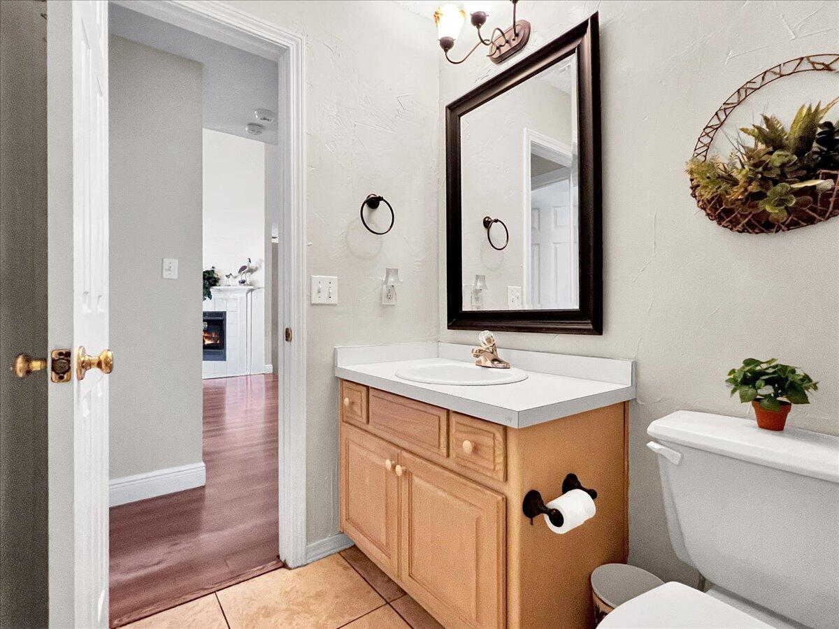 HOLLEY BY THE SEA - Residential