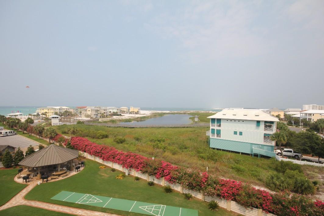 ISLANDER CONDO PH 2 - Residential