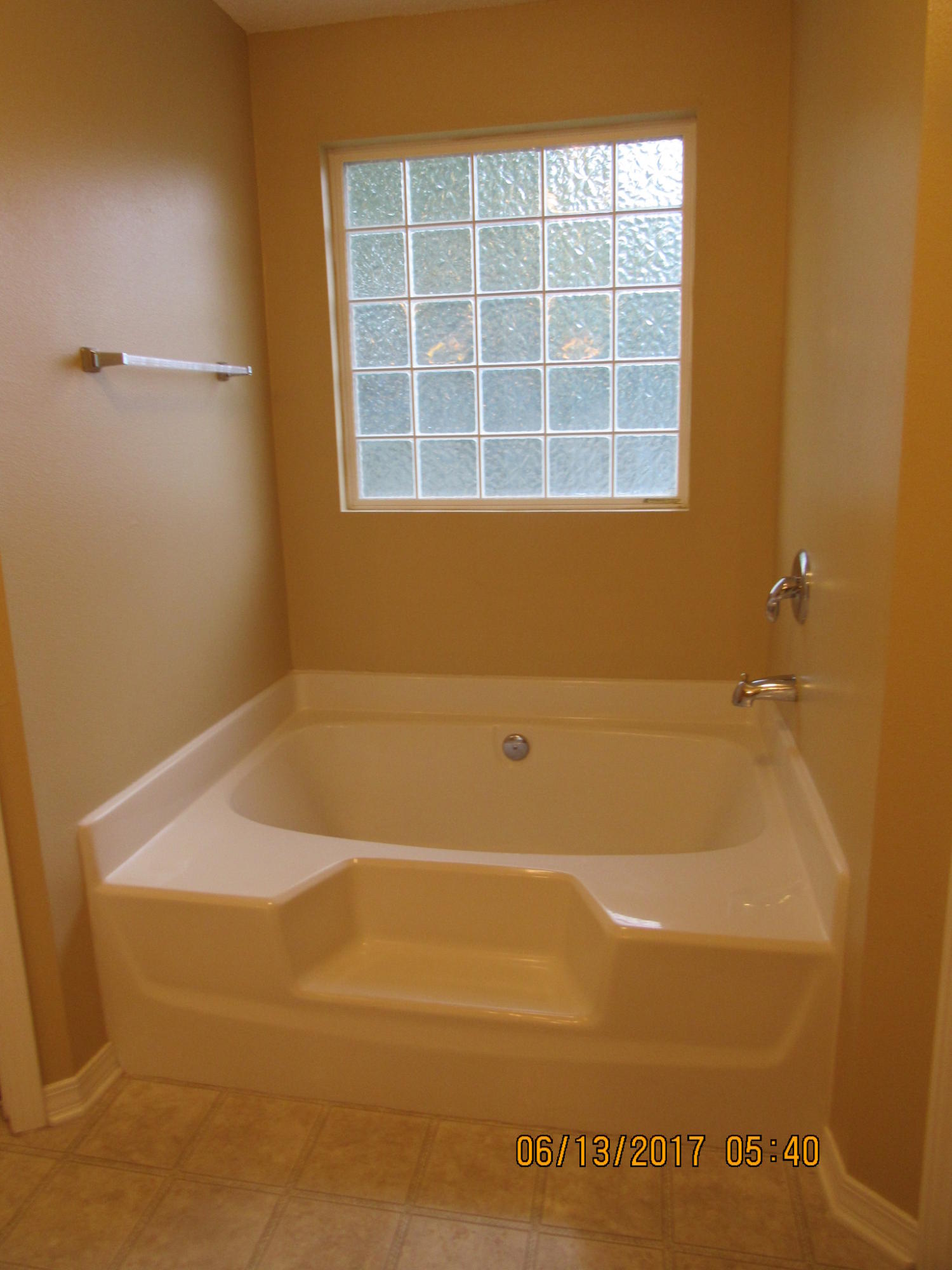 EMERALD VILLAGE S/D - Residential Lease