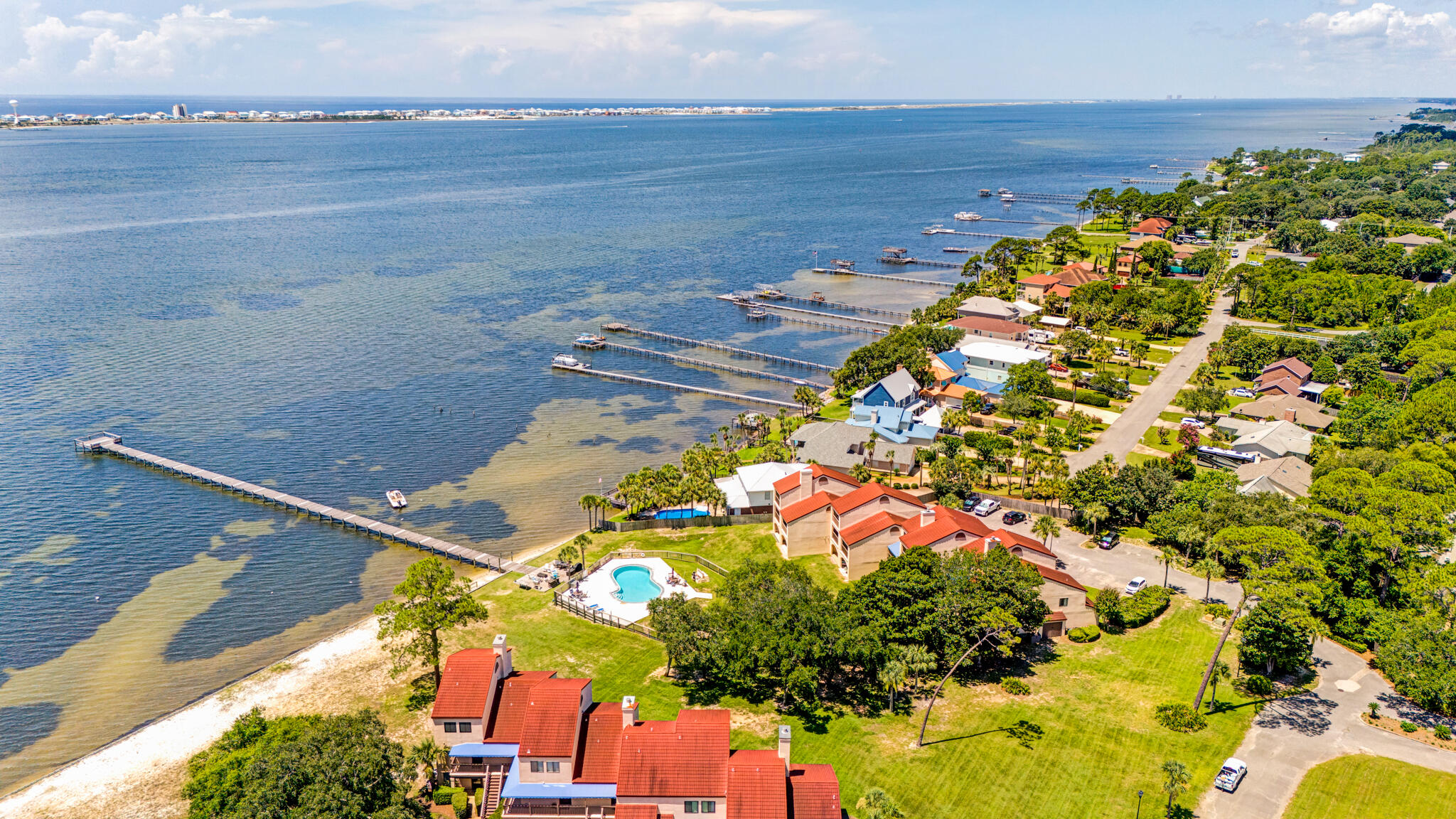 SAFE HARBOUR VILLAGE CONDO - Residential