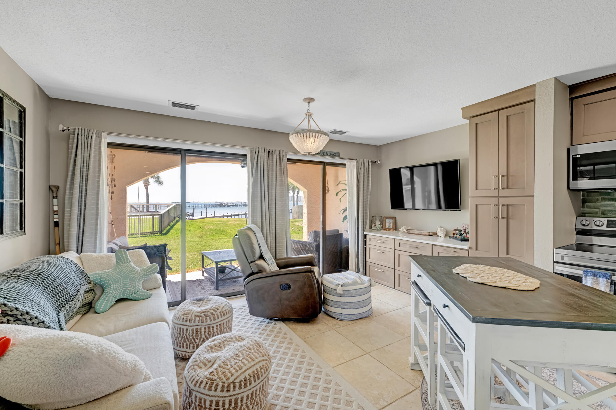 SAFE HARBOUR VILLAGE CONDO - Residential