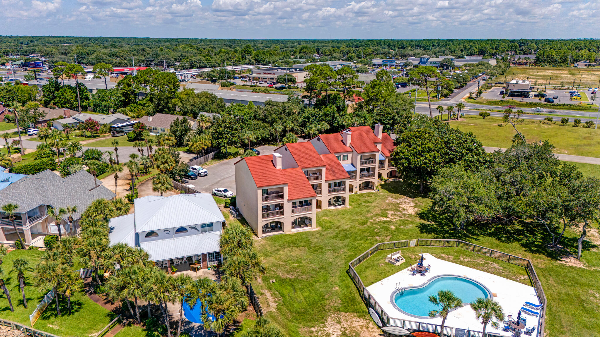 SAFE HARBOUR VILLAGE CONDO - Residential