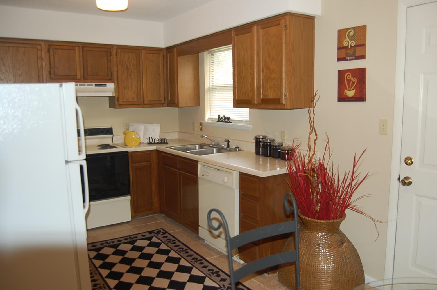 SQUIRREL HAVEN UNREC - Residential Lease